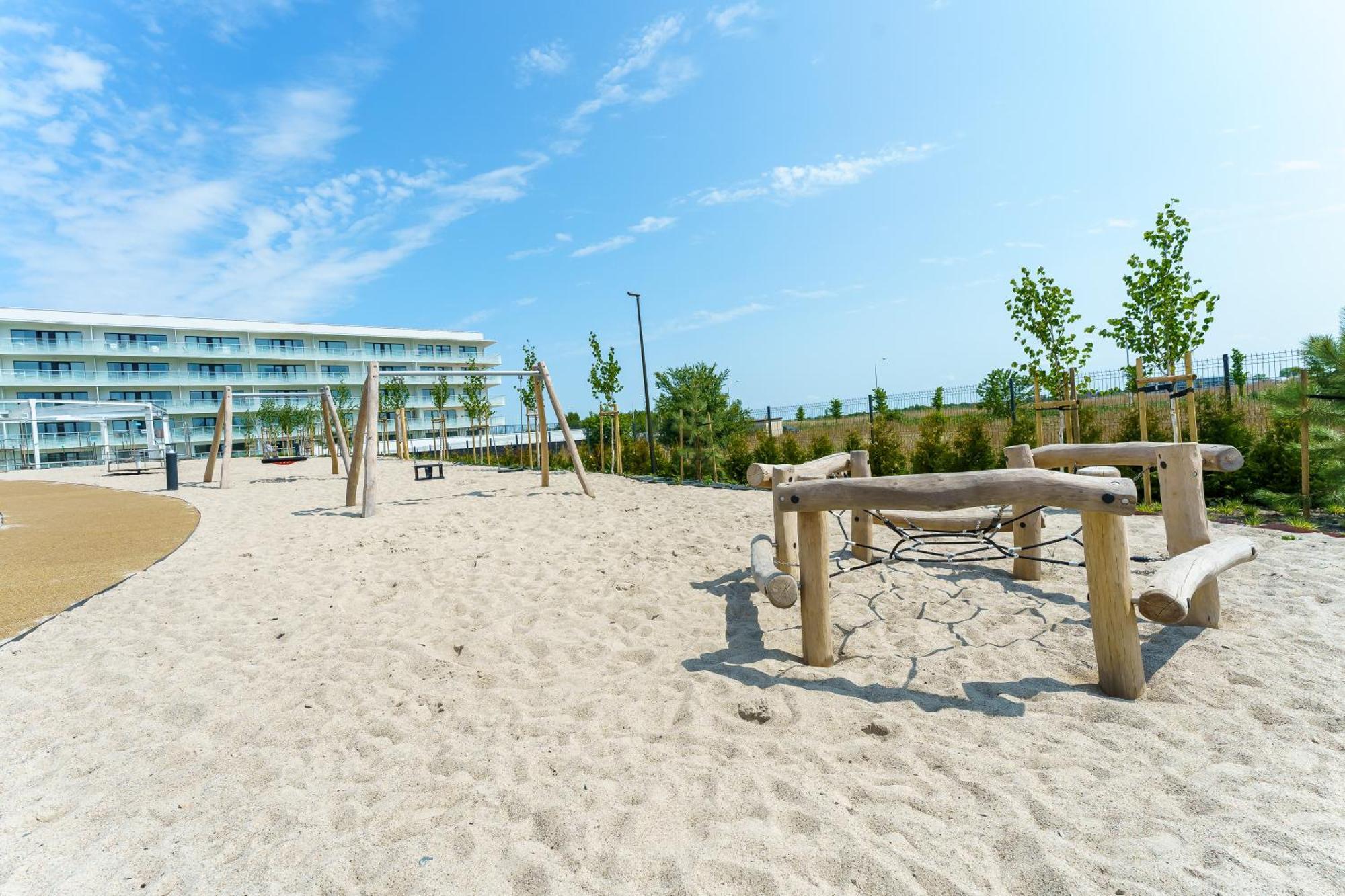 Polanki Aqua Apartamenty Nielimitowany Dostep Do Basenow Parking Free Kołobrzeg Εξωτερικό φωτογραφία